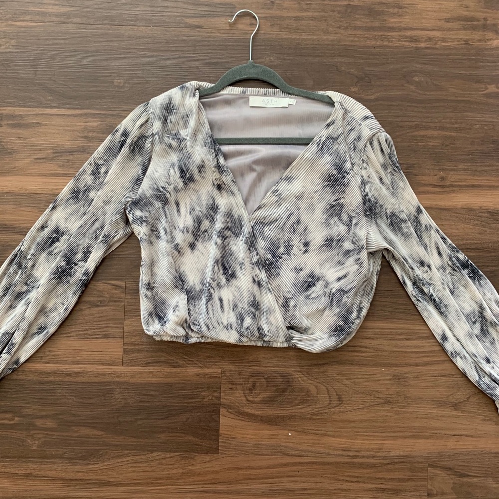 ASTR faux cropped wrap top